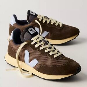 Veja Rio Branco Sneakers